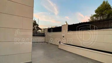 شقة - طريق المطار الحويطي خلف العالمية - 130000 دأ